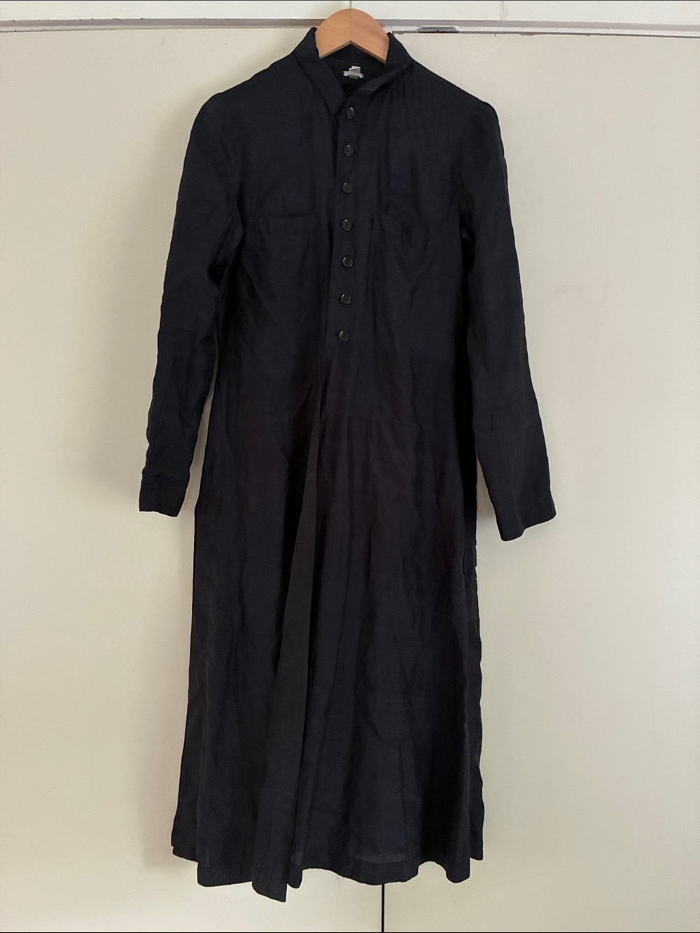 Women's Black Long Sleeve Button-Front Midi Dress
